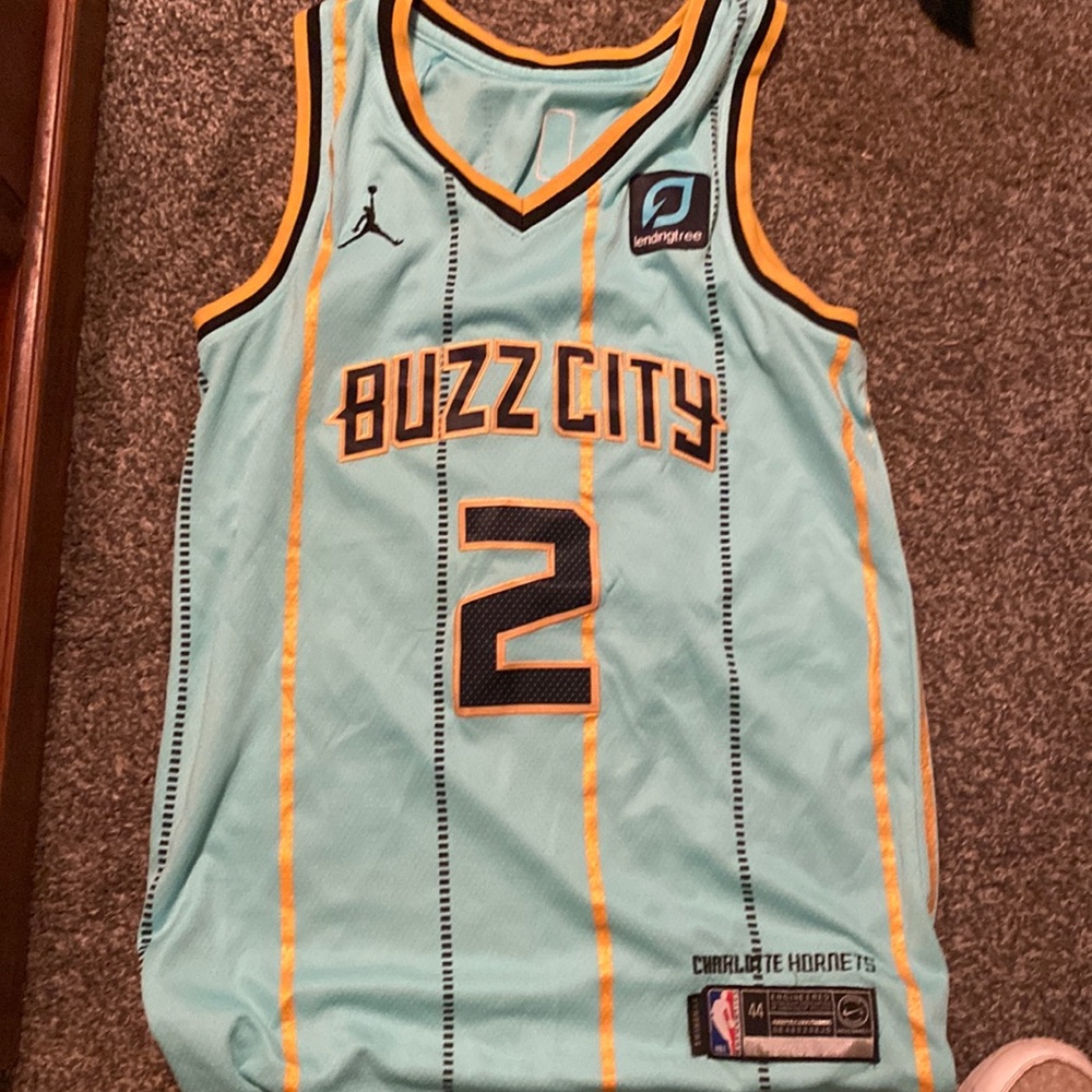 Lamello ball jersey